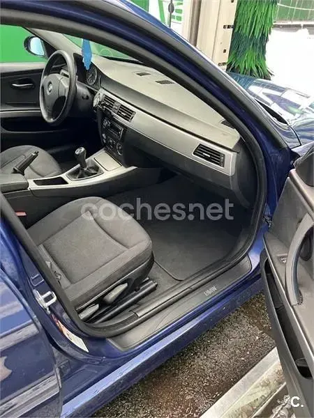 Usado BMW 318 122 CV (89 kW) 2008 Azul Berlina