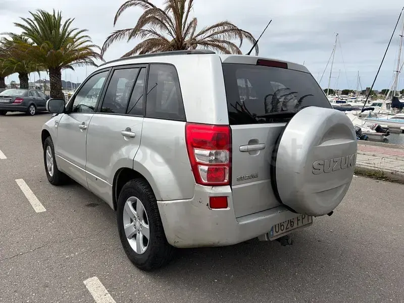 Usado Suzuki Grand Vitara 129 CV (94 kW) 2008 Gris / plata SUV