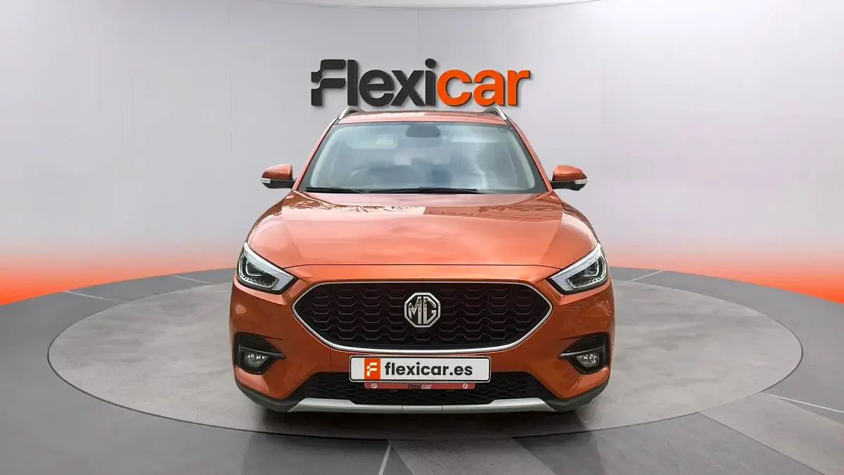 Usado MG ZS Luxury 106 CV (77 kW) 2023 Naranja SUV