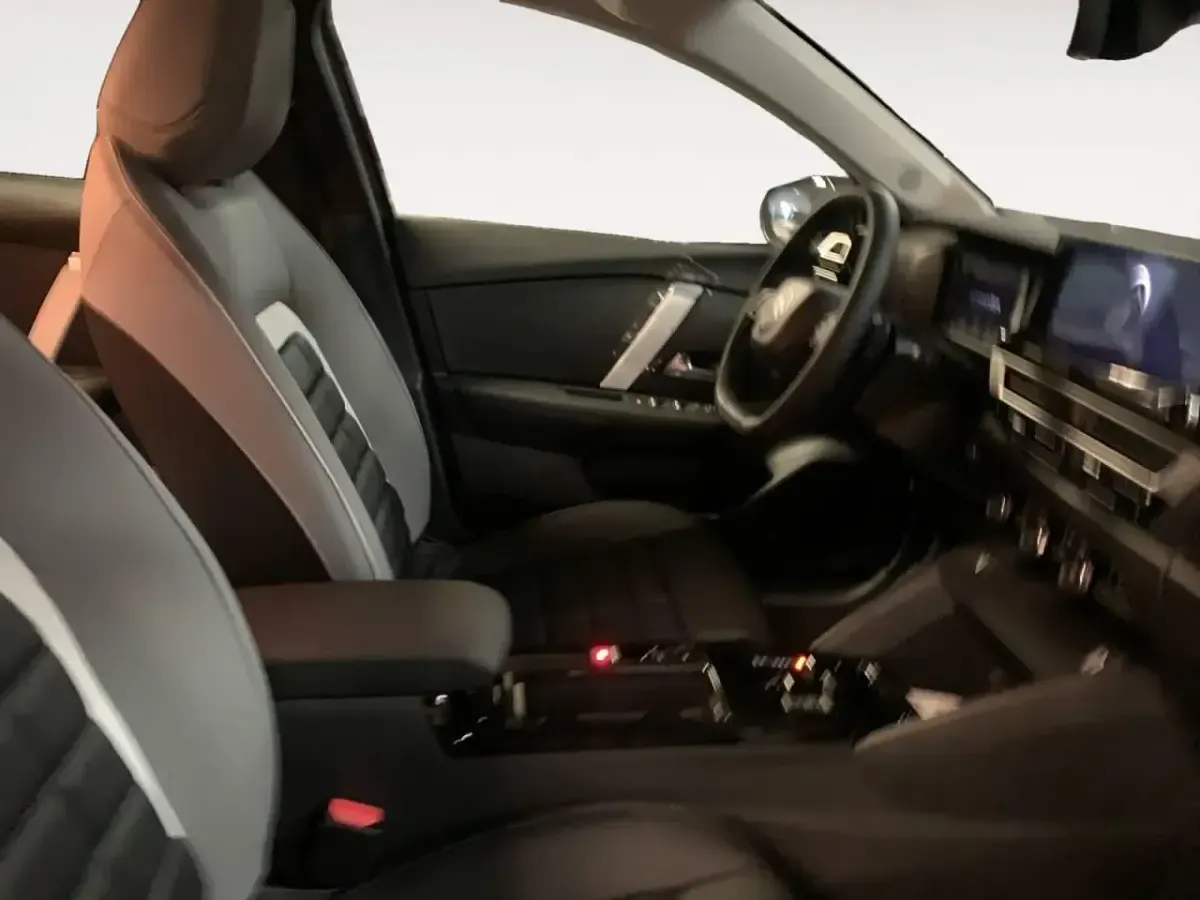 Nuevo Citroën C4 145 CV (106 kW) 2025 Gris SUV