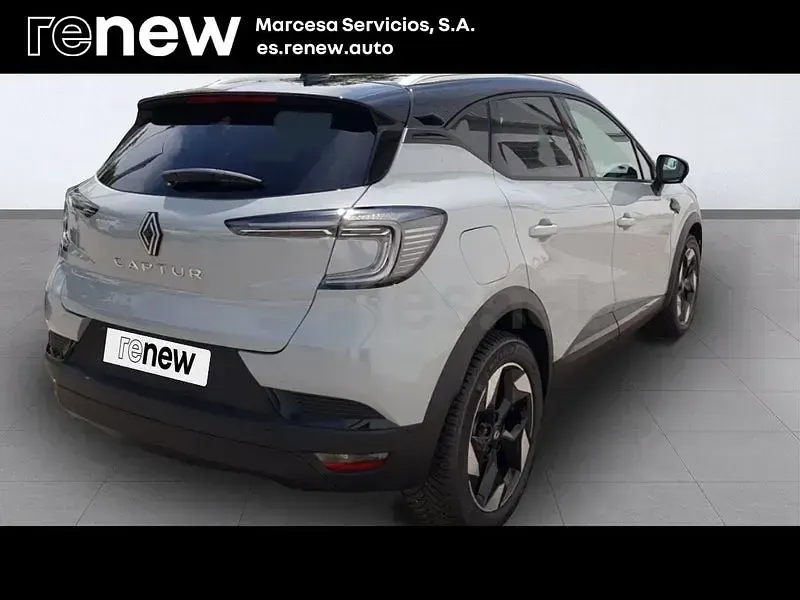Nuevo Renault Captur Techno 90 CV (66 kW) 2026 Gris / plata SUV