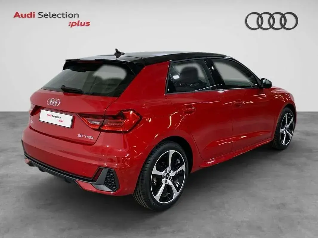 Usado Audi A1 Sportback Black Edition 110 CV (80 kW) 2024 Rojo Utilitario