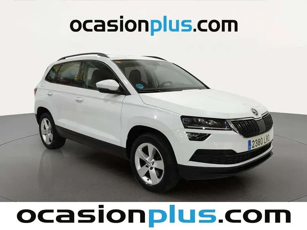 Usado Skoda Karoq Ambition 150 CV (110 kW) 2021 Blanco SUV