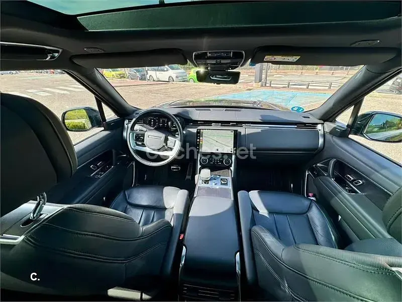 Usado Land Rover Range Rover 440 CV (323 kW) 2023 Gris / plata SUV