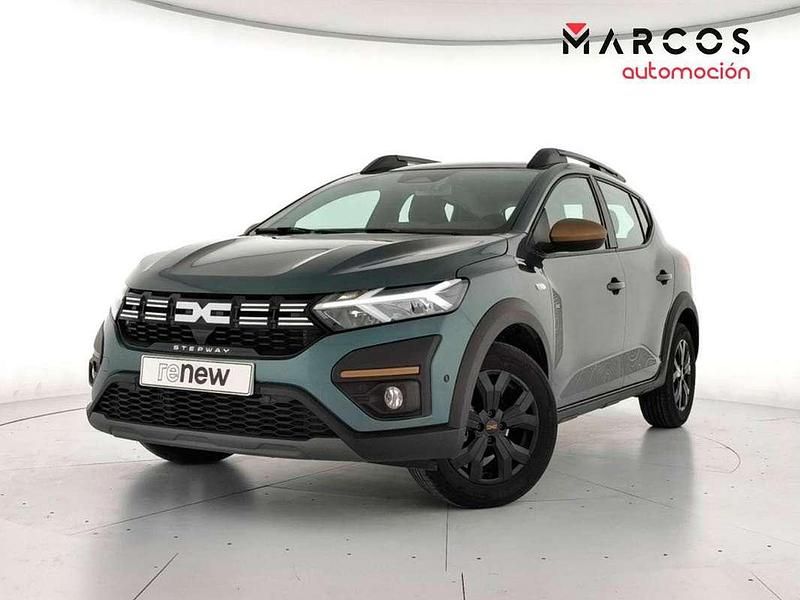 Usado Dacia Sandero Extreme 101 CV (74 kW) 2025 Verde Berlina