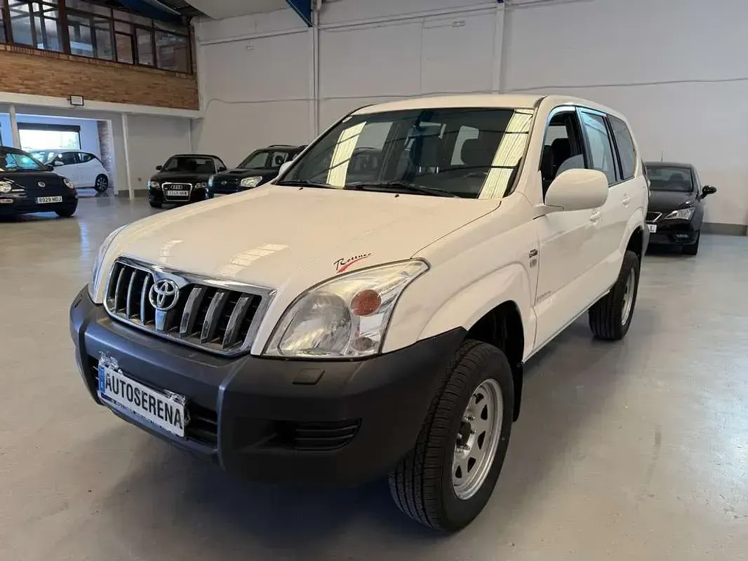 Usado Toyota Land Cruiser 166 CV (122 kW) 2008 Blanco SUV