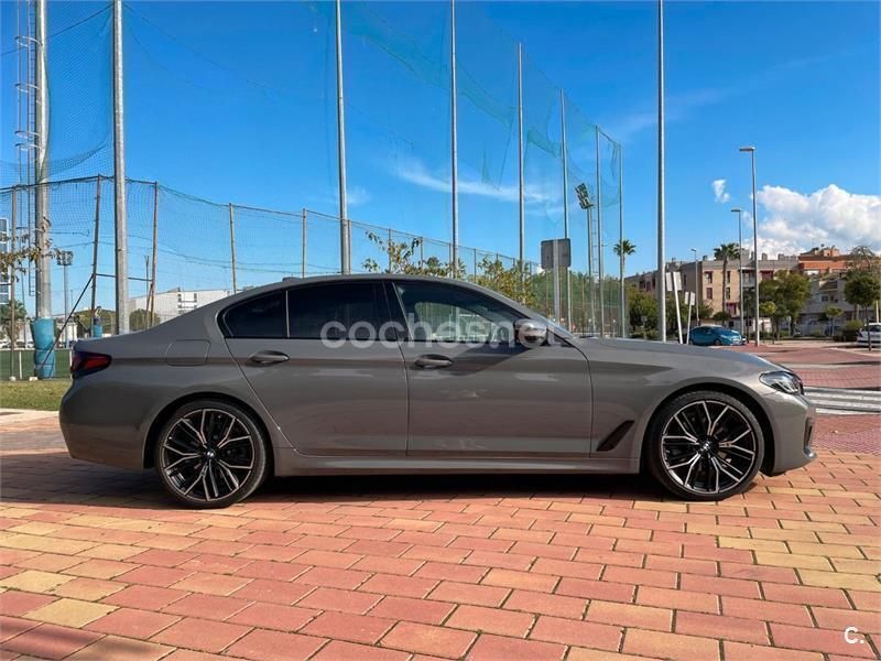Usado BMW 520 Comfort Edition 190 CV (139 kW) 2021 Gris / plata Berlina