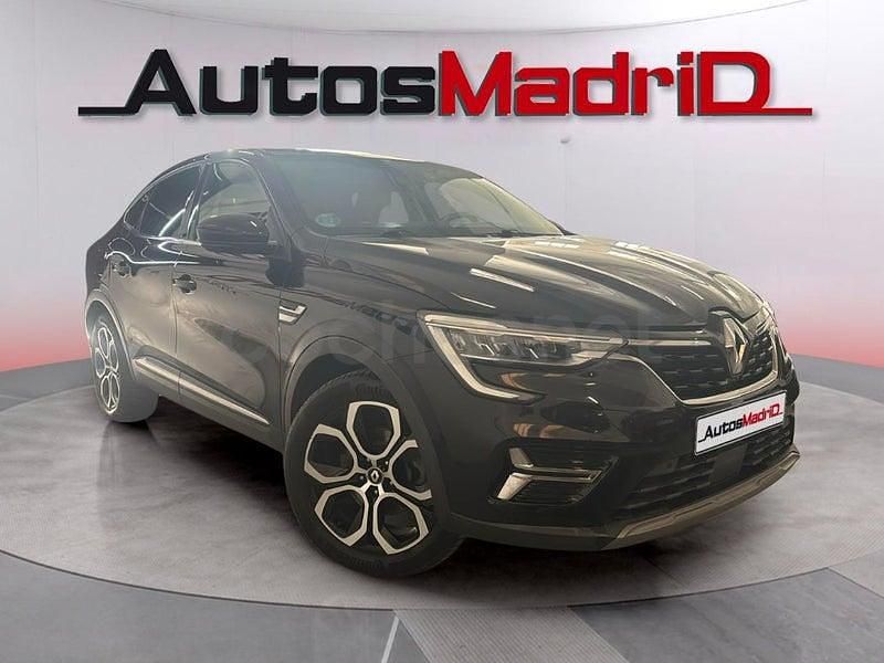 Usado Renault Arkana Techno 145 CV (106 kW) 2022 Negro SUV