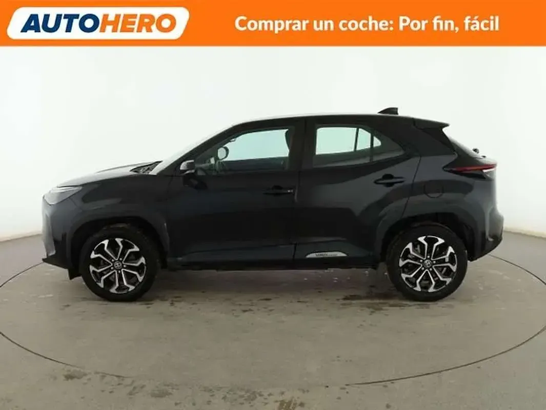 Usado Toyota Yaris Cross Active 116 CV (85 kW) 2021 Negro SUV