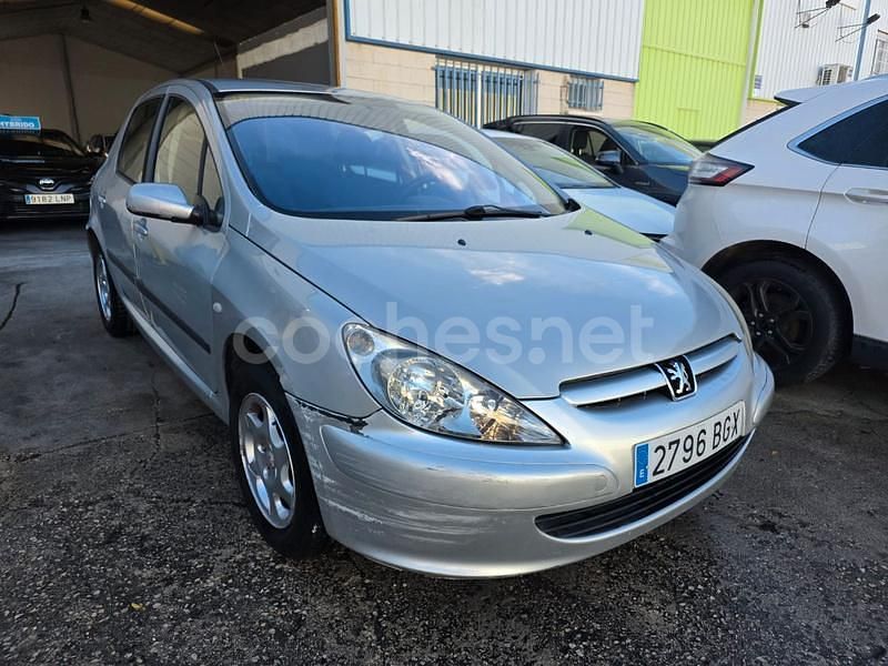 Gris / plata Usado 2001 Peugeot 307 Berlina | 1500 € (Buen precio) - Imagen 1/4