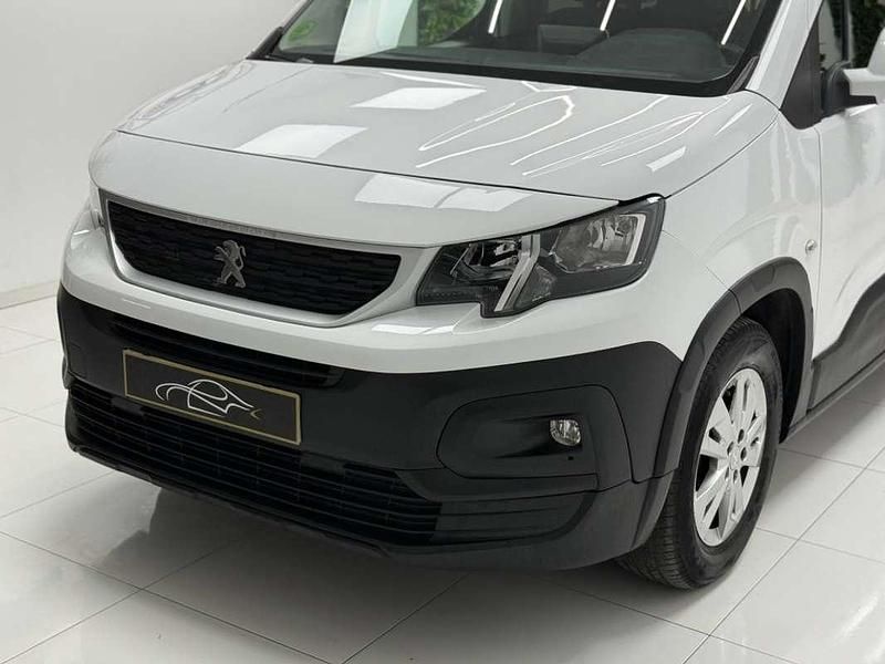 Usado Peugeot Rifter Active 102 CV (75 kW) 2019 Blanco Monovolumen