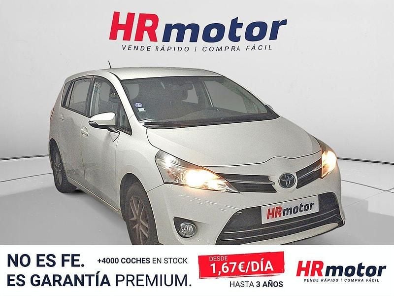 Usado Toyota Verso Advance 132 CV (97 kW) 2015 Blanco Monovolumen