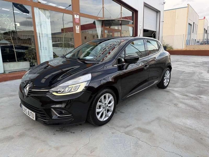 Negro Usado 2017 Renault Clio IV Zen Utilitario | 12.500 € (Caro) - Imagen 1/4