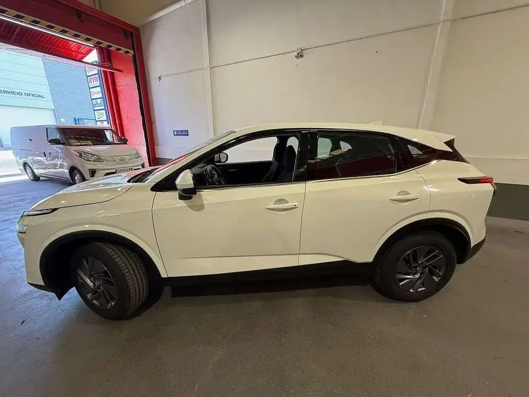 Usado Nissan Qashqai Acenta 140 CV (102 kW) 2022 Blanco SUV