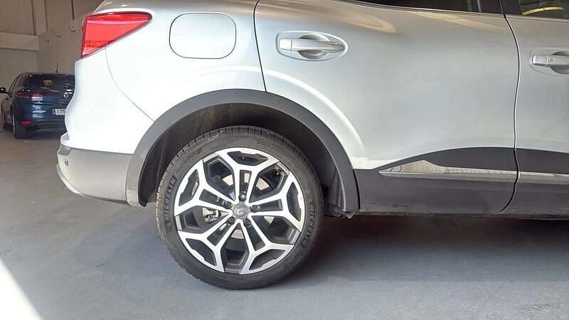 Usado Renault Kadjar Techno 140 CV (102 kW) 2022 Gris SUV