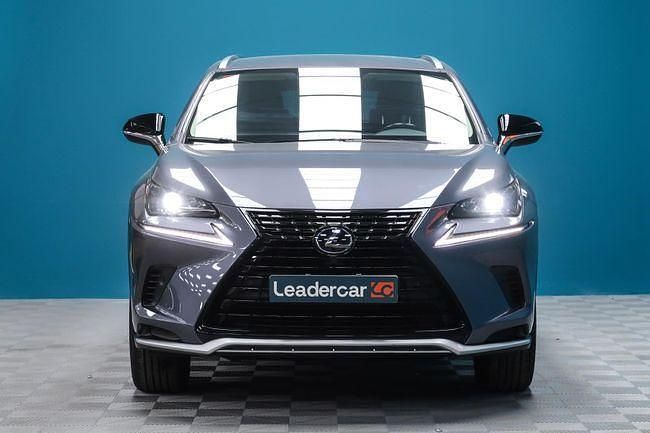 Usado Lexus NX300h Business Edition 197 CV (144 kW) 2021 Gris SUV