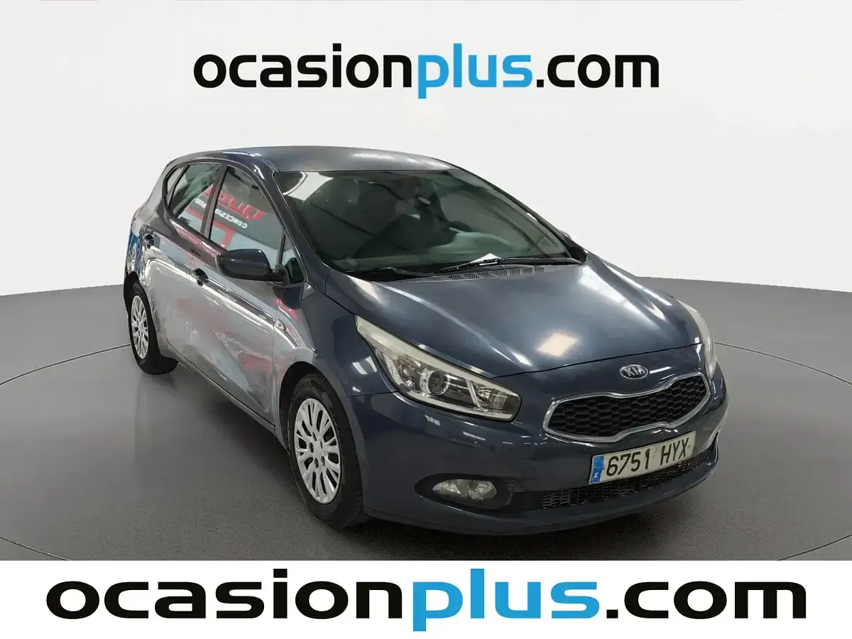 Usado Kia Ceed GT 90 HP (66 kW) 2014 Azul