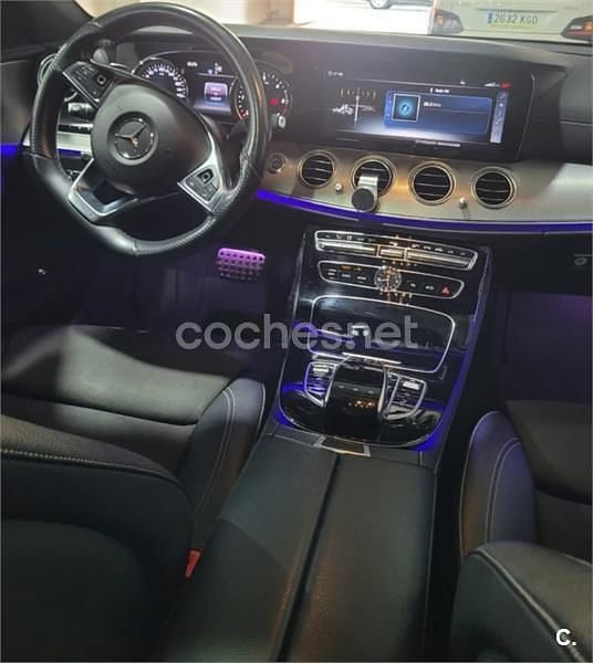 Usado Mercedes E220 194 CV (142 kW) 2018 Gris / plata Familiar