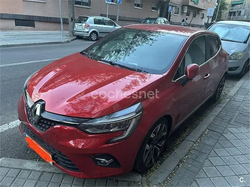 Usado Renault Clio IV Zen 100 CV (73 kW) 2019 Rojo Berlina