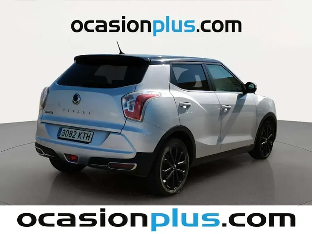 Usado SsangYong Tivoli Limited 116 CV (85 kW) 2019 Plateado SUV