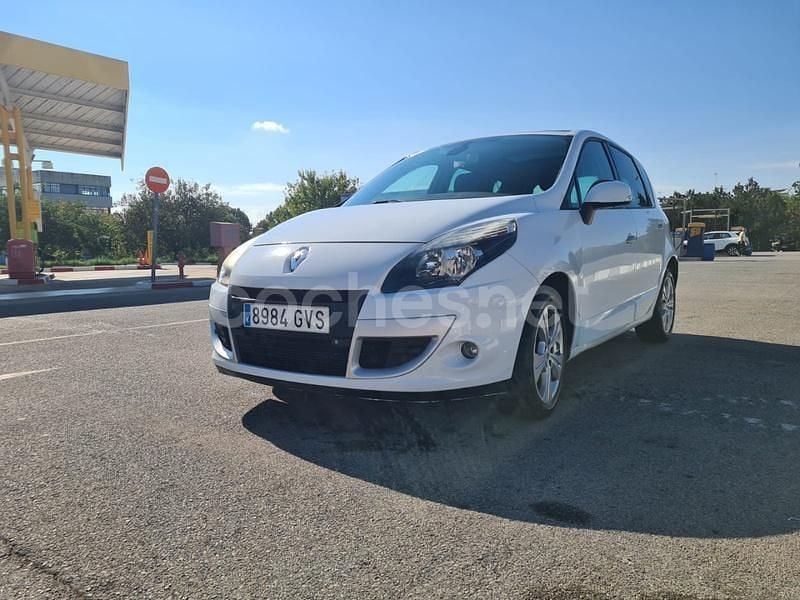Blanco Usado 2010 Renault Scénic III Monovolumen | 4800 € (Buen precio) - Imagen 1/4