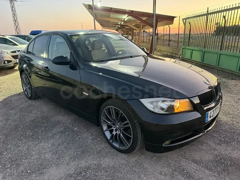 Usado BMW 320 Comfort Edition 163 CV (119 kW) 2007 Negro Berlina