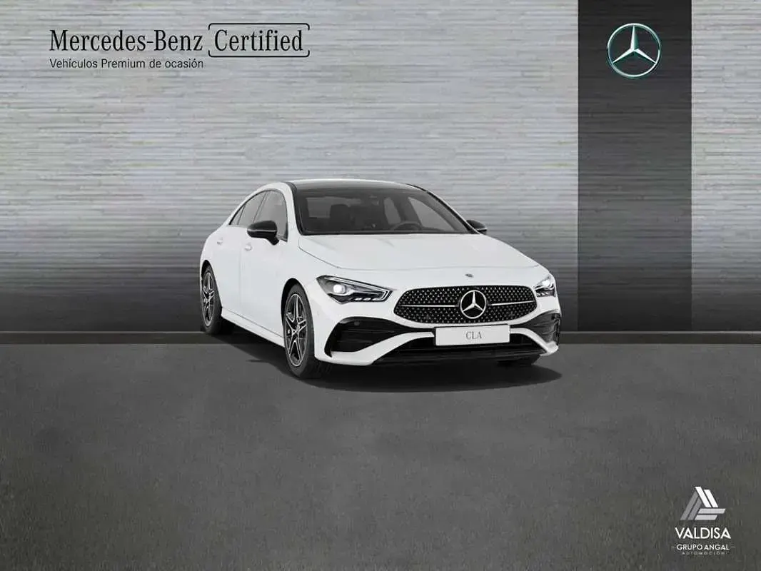Usado Mercedes CLA200 163 CV (119 kW) 2025 Berlina