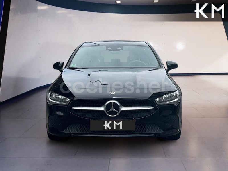 Usado Mercedes CLA200 Shooting Brake 150 CV (110 kW) 2021 Negro Familiar