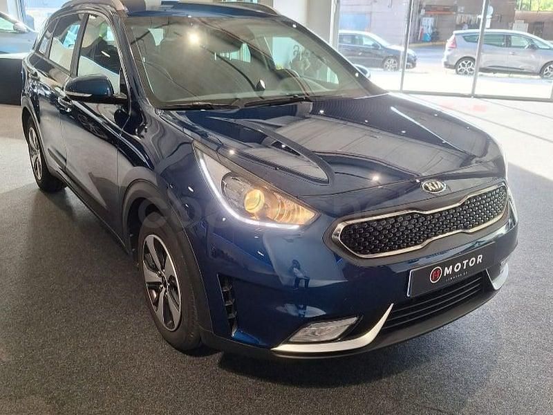 Używany Kia Niro 141 KM (103 kW) 2017 Niebieski SUV