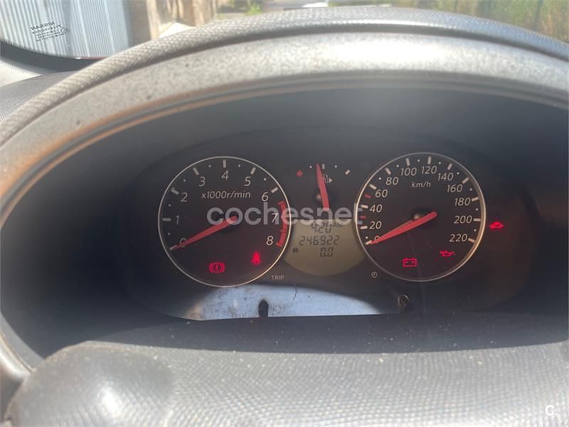 Usado Nissan Micra Visia 65 CV (47 kW) 2007 Granate Berlina