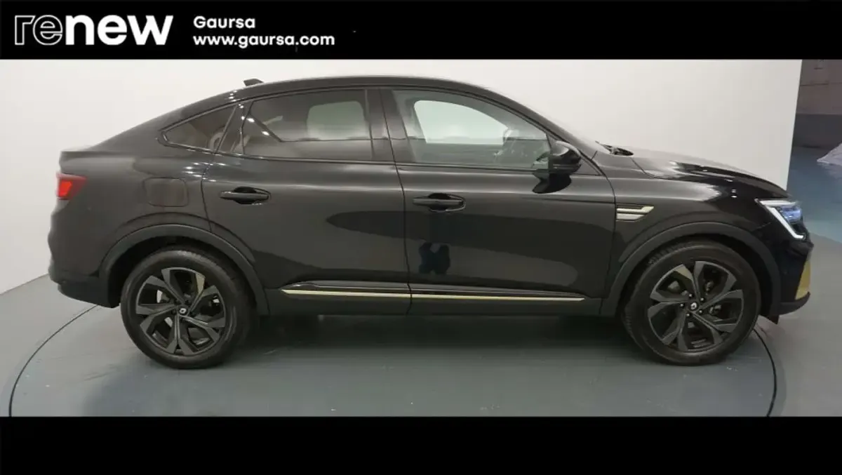 Usado Renault Arkana Engineered 143 CV (105 kW) 2023 Negro SUV