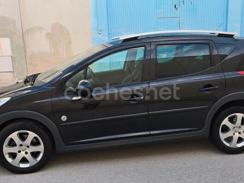 Usado Peugeot 207 Premium 120 CV (88 kW) 2008 Negro Berlina