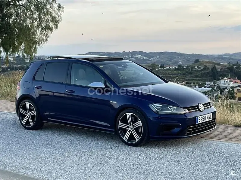 Usado VW Golf VII R 310 CV (228 kW) 2017 Azul Berlina