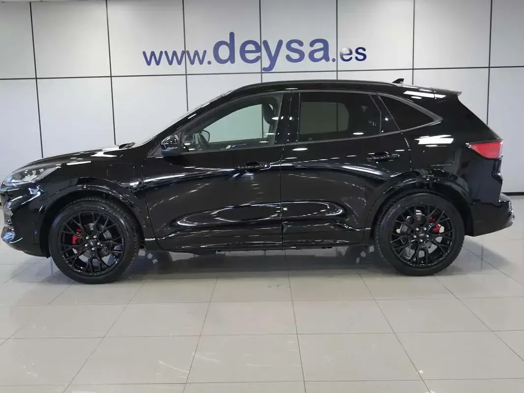 Usado Ford Kuga ST-Line X 224 CV (164 kW) 2023 Negro SUV