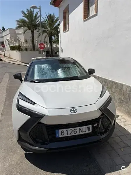 Usado Toyota C-HR Sport 140 CV (102 kW) 2026 Blanco SUV