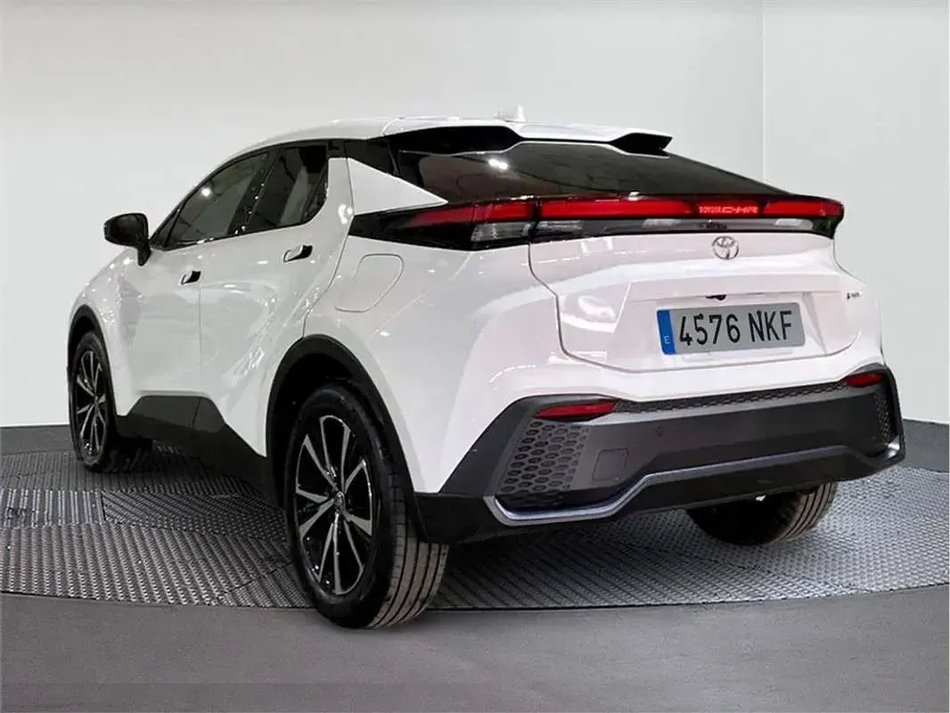 Usado Toyota C-HR Advance 223 CV (164 kW) 2026 SUV