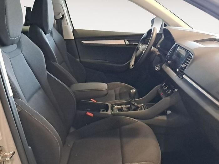Usado Skoda Karoq Selection 150 CV (110 kW) 2025 Gris SUV