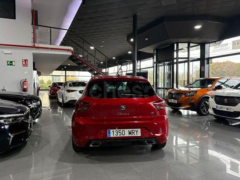 Usado Seat Ibiza FR 110 CV (80 kW) 2024 Granate Utilitario