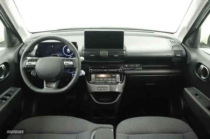 Usado Hyundai Inster 84 kW (115 CV) 2025 Amarillo Utilitario