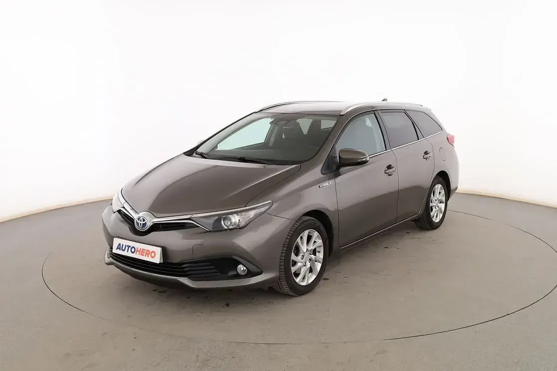 Usado Toyota Auris Touring Sports Active 136 CV (100 kW) 2018 Familiar