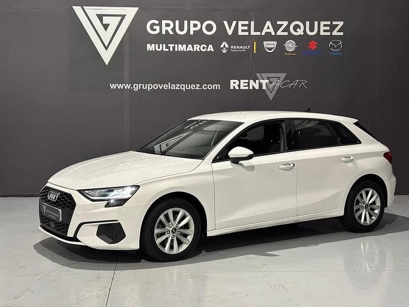 Usado Audi A3 110 CV (80 kW) 2021 Blanco Berlina