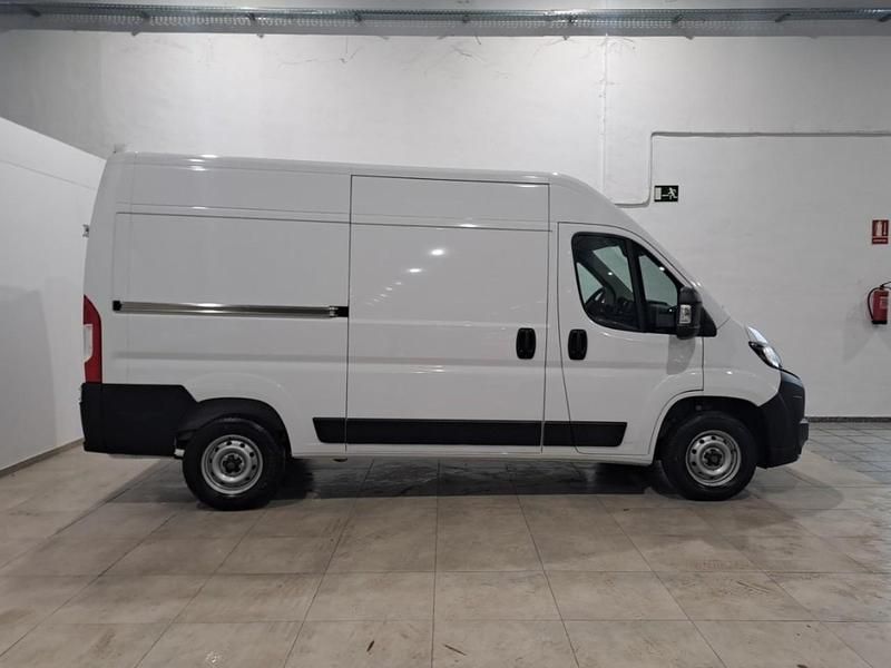Usado Peugeot Boxer 140 CV (102 kW) 2025 Blanco Van