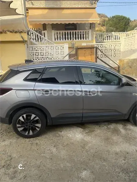 Usado Opel Grandland X Ultimate 180 CV (132 kW) 2018 Gris / plata SUV