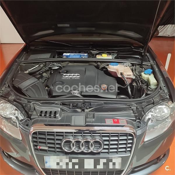 Usado Audi A4 Sport 140 CV (102 kW) 2007 Gris / plata Berlina
