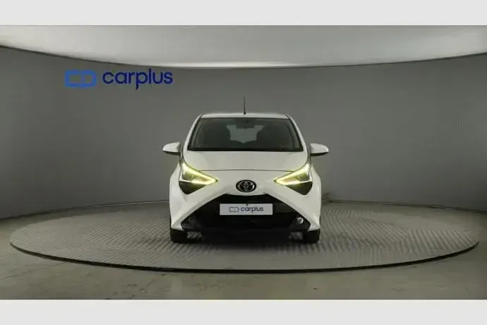 Usado Toyota Aygo X-play 72 CV (52 kW) 2019 Utilitario