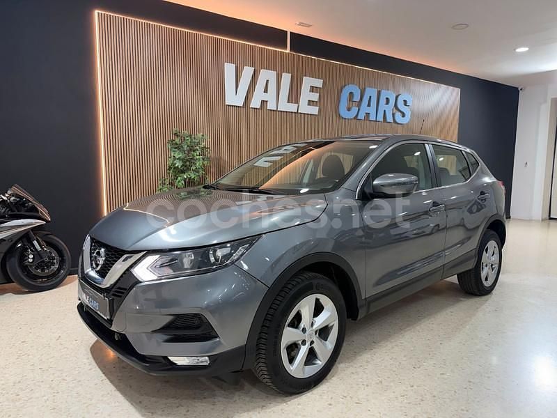 Usado Nissan Qashqai Acenta 115 CV (84 kW) 2020 Gris / plata SUV