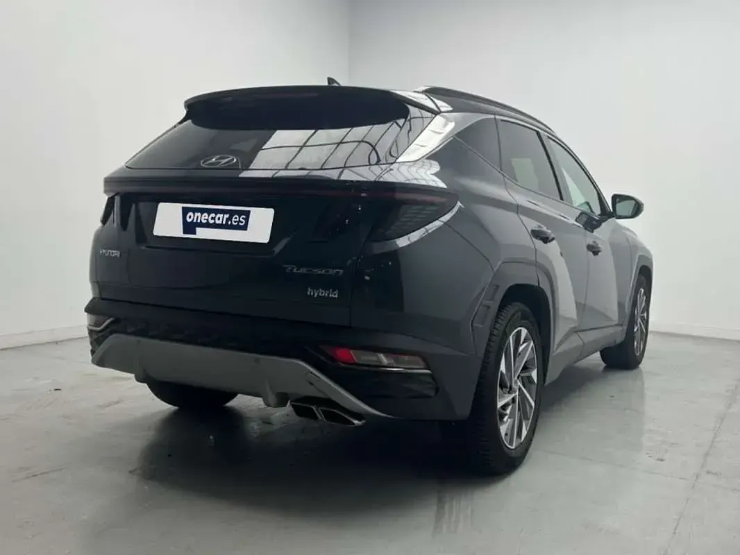 Usado Hyundai Tucson 136 CV (100 kW) 2021 Gris oscuro SUV