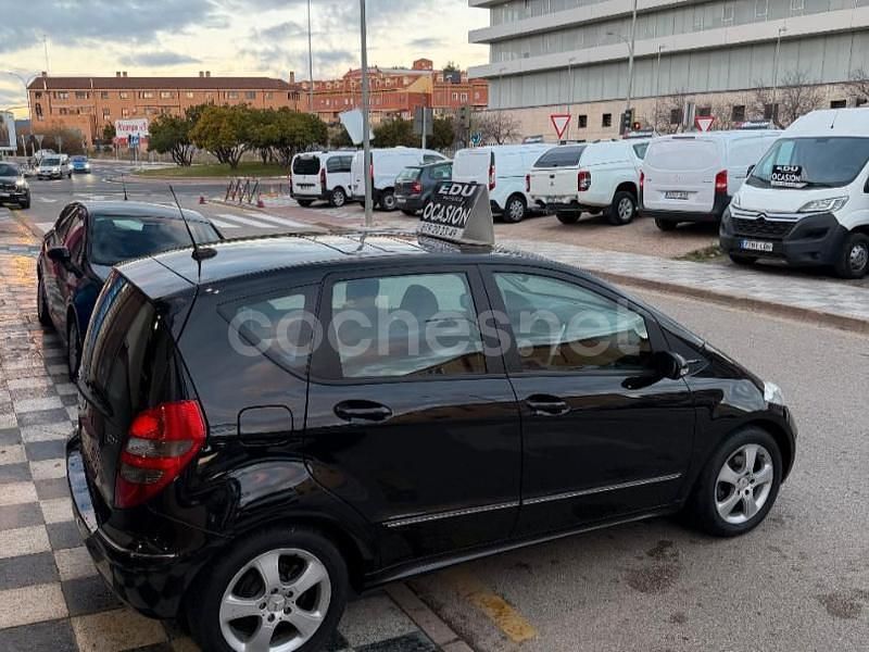 Usado Mercedes A180 Avantgarde 109 CV (80 kW) 2007 Negro Monovolumen