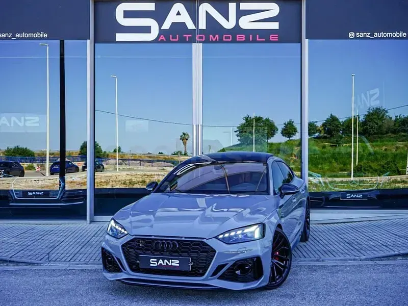 Usado Audi RS5 Sportback Sport 450 CV (330 kW) 2022 Gris / plata Berlina
