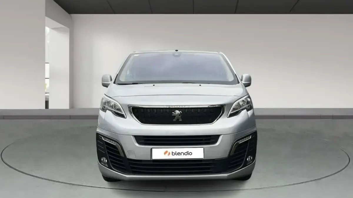 Usado Peugeot Traveller Business-Line 120 CV (88 kW) 2019 Gris Monovolumen